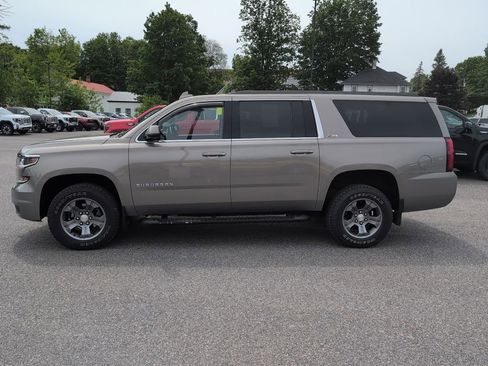 Used 2019 Chevrolet Suburban LT w/ Off-Road Package AWD/4WD image 4