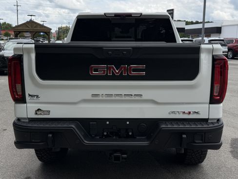 Used 2024 GMC Sierra 1500 AT4X w/ AT4X AEV Edition AWD/4WD image 9