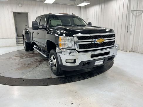 Used 2014 Chevrolet Silverado 3500 LTZ w/ LTZ Plus Package AWD/4WD image 2