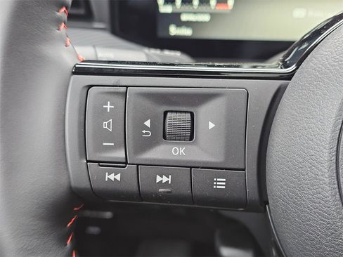 New 2026 Nissan Kicks SR image 13