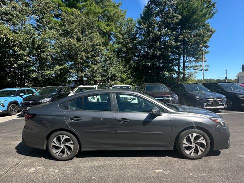 Used 2025 Subaru Legacy Premium AWD/4WD image 4