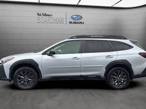 Used 2025 Subaru Outback Onyx Edition AWD/4WD image 9