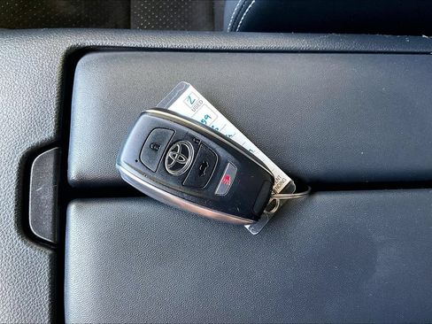 Used 2023 Toyota GR86 Premium w/ ALL Weather Mat Package (TMS) RWD image 26