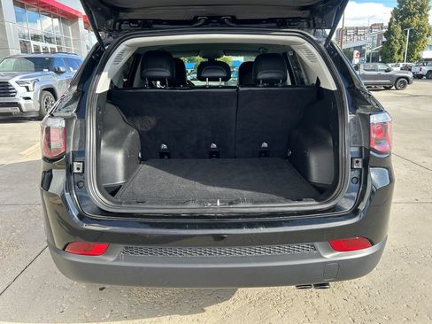Used 2019 Jeep Compass Latitude AWD/4WD image 15