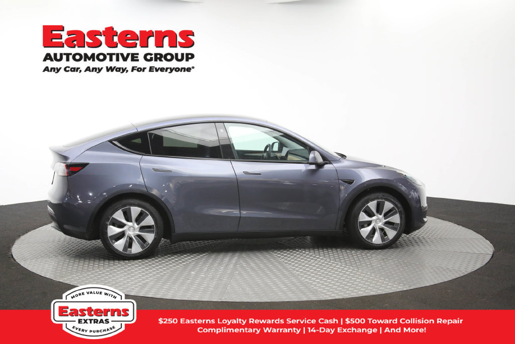 Used 2023 Tesla Model Y Long Range AWD/4WD image 41