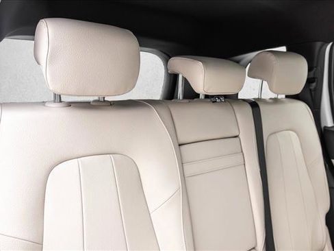 New 2026 Mercedes-Benz GLB 250 4MATIC image 27