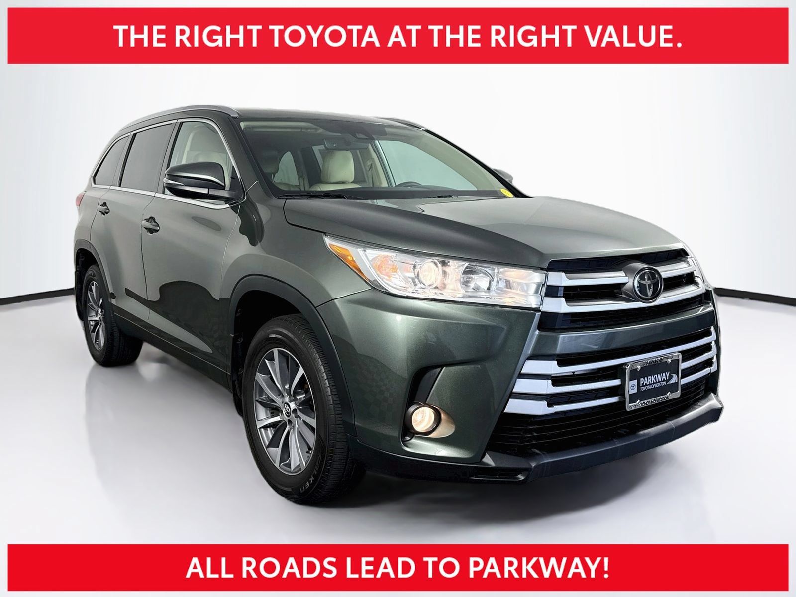 Used 2019 Toyota Highlander XLE AWD/4WD image 1