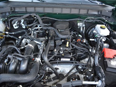 Used 2024 Ford Bronco Black Diamond image 13