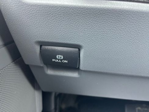 Used 2024 Ford F250 XL w/ XL Off-Road Package AWD/4WD image 19