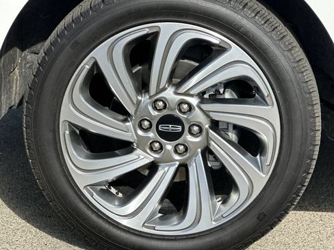 Used 2024 Lincoln Navigator L Reserve AWD/4WD image 42