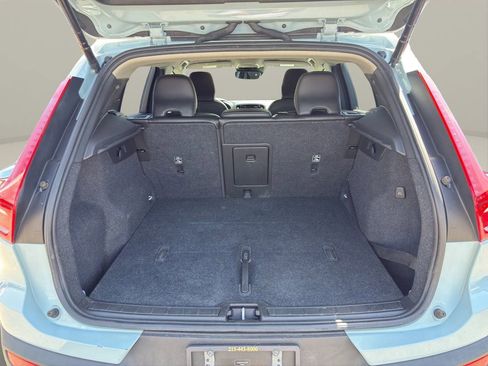 Used 2019 Volvo XC40 T5 Momentum AWD/4WD image 21