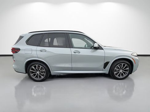 Used 2024 BMW X5 sDrive40i w/ M Sport Package RWD image 2