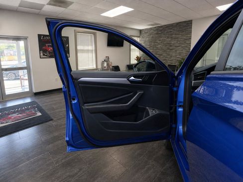 Used 2024 Volkswagen Jetta Sport FWD image 12