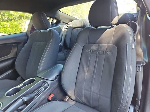 Used 2019 Ford Mustang GT RWD image 21