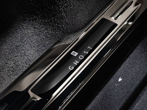 Used 2024 Rolls-Royce Ghost AWD/4WD image 40