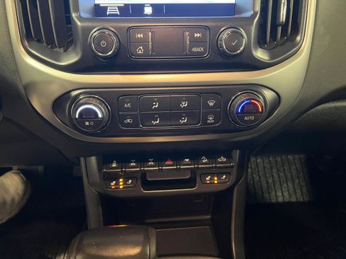 Used 2020 Chevrolet Colorado ZR2 AWD/4WD image 19