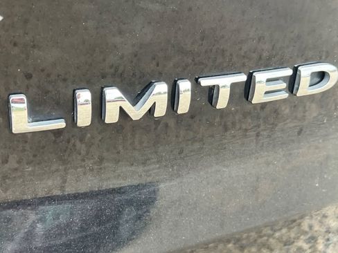 Used 2017 Ford Explorer Limited FWD image 13
