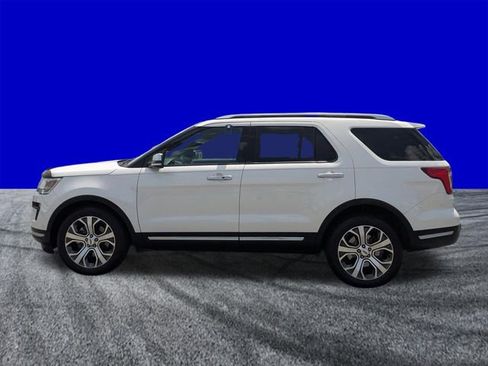 Certified 2018 Ford Explorer Platinum image 6