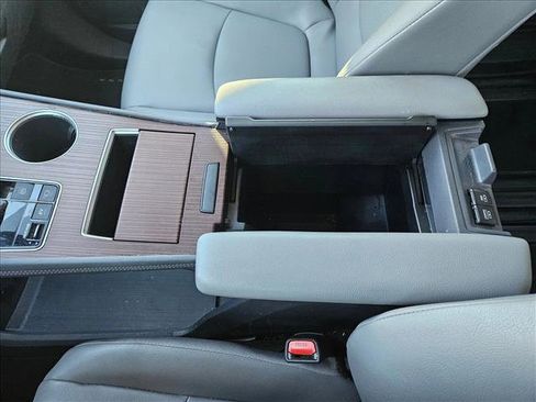 Used 2023 Toyota Sienna XLE image 15