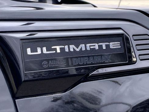 Used 2024 GMC Sierra 2500 Denali Ultimate image 9