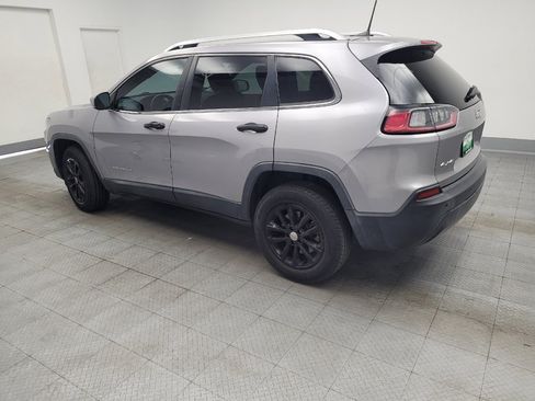 Used 2020 Jeep Cherokee Latitude Plus AWD/4WD image 3