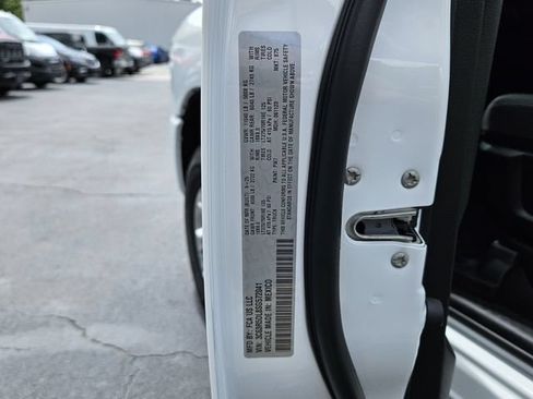 New 2025 RAM 2500 Big Horn AWD/4WD image 16