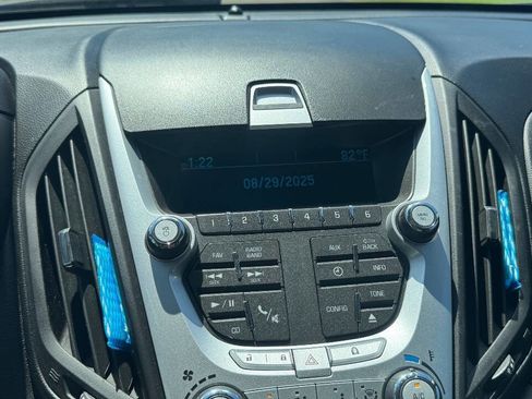 Used 2014 Chevrolet Equinox LS image 16