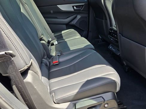 Certified 2023 Acura MDX FWD w/ Technology Package image 15