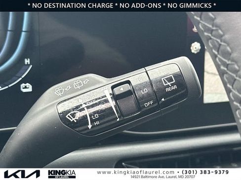 Used 2025 Kia Niro EX Touring FWD image 12