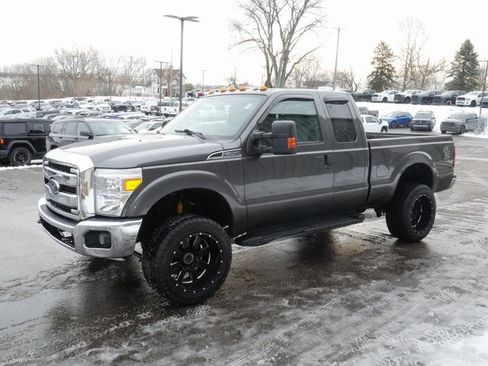 Used 2016 Ford F250 XLT w/ XLT Value Package image 5