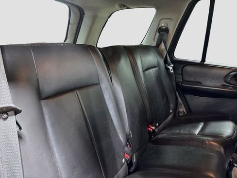 Used 2008 Chevrolet TrailBlazer LT w/ Sun And 6-Disc Cd Package AWD/4WD image 15