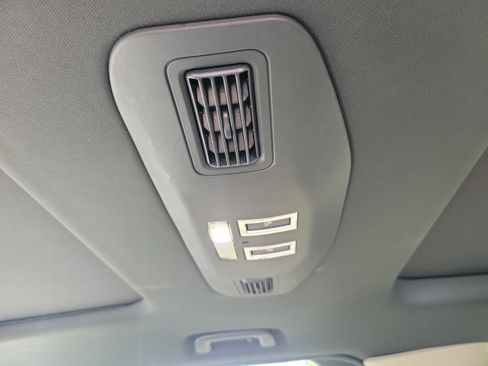 Used 2018 Land Rover Discovery HSE AWD/4WD image 26