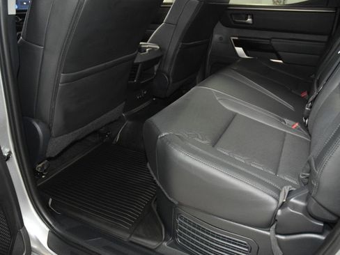 Used 2024 Toyota Tundra Limited AWD/4WD image 44