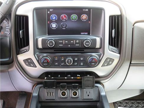 Used 2014 GMC Sierra 1500 SLT w/ SLT Crew Cab Value Package AWD/4WD image 8