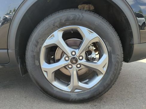 Certified 2025 Ford Escape ST-Line AWD/4WD image 11