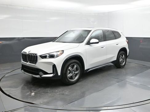 New 2026 BMW X1 xDrive28i w/ Technology Package AWD/4WD image 1