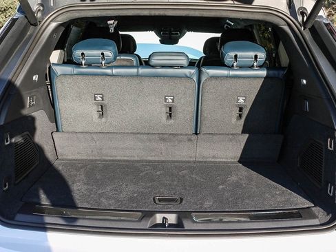 New 2025 Cadillac Escalade IQ Luxury 2 image 29