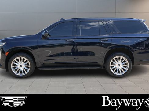 Used 2021 Cadillac Escalade Premium Luxury RWD image 5