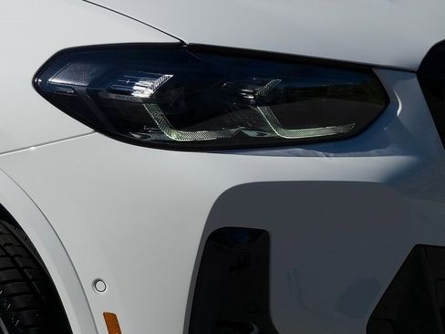 New 2025 BMW X4 xDrive30i w/ Premium Package image 8