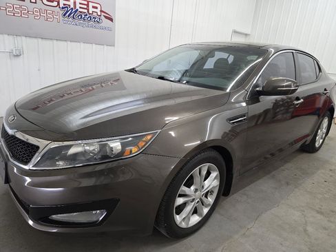 Used 2013 Kia Optima EX w/ Premium Pkg image 2