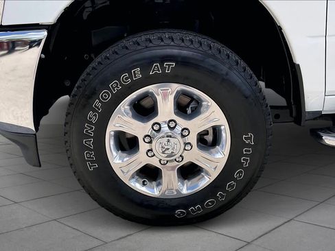 Used 2024 RAM 2500 Big Horn w/ Safety Group image 11