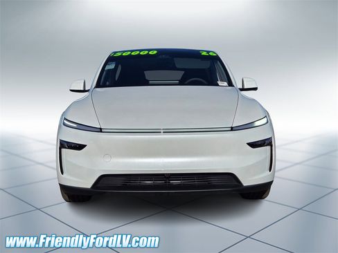 Used 2026 Tesla Model Y Long Range image 6
