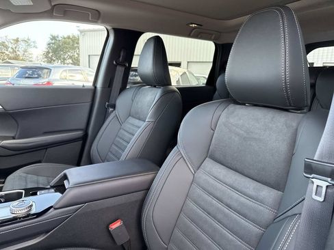 New 2026 Mitsubishi Outlander SE FWD image 21