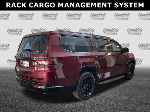 Used 2025 Jeep Wagoneer L Series II w/ Convenience Group I AWD/4WD image 10