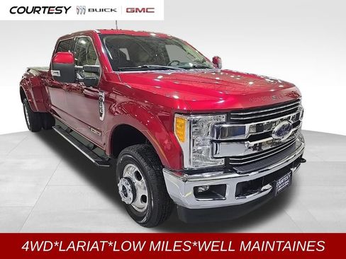 Used 2017 Ford F350 Lariat image 1