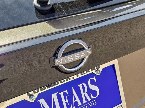 Used 2026 Nissan Kicks SR image 12