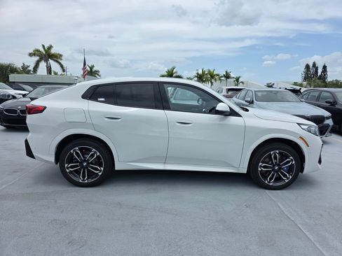 New 2026 BMW X2 xDrive28i w/ M Sport Package AWD/4WD image 3