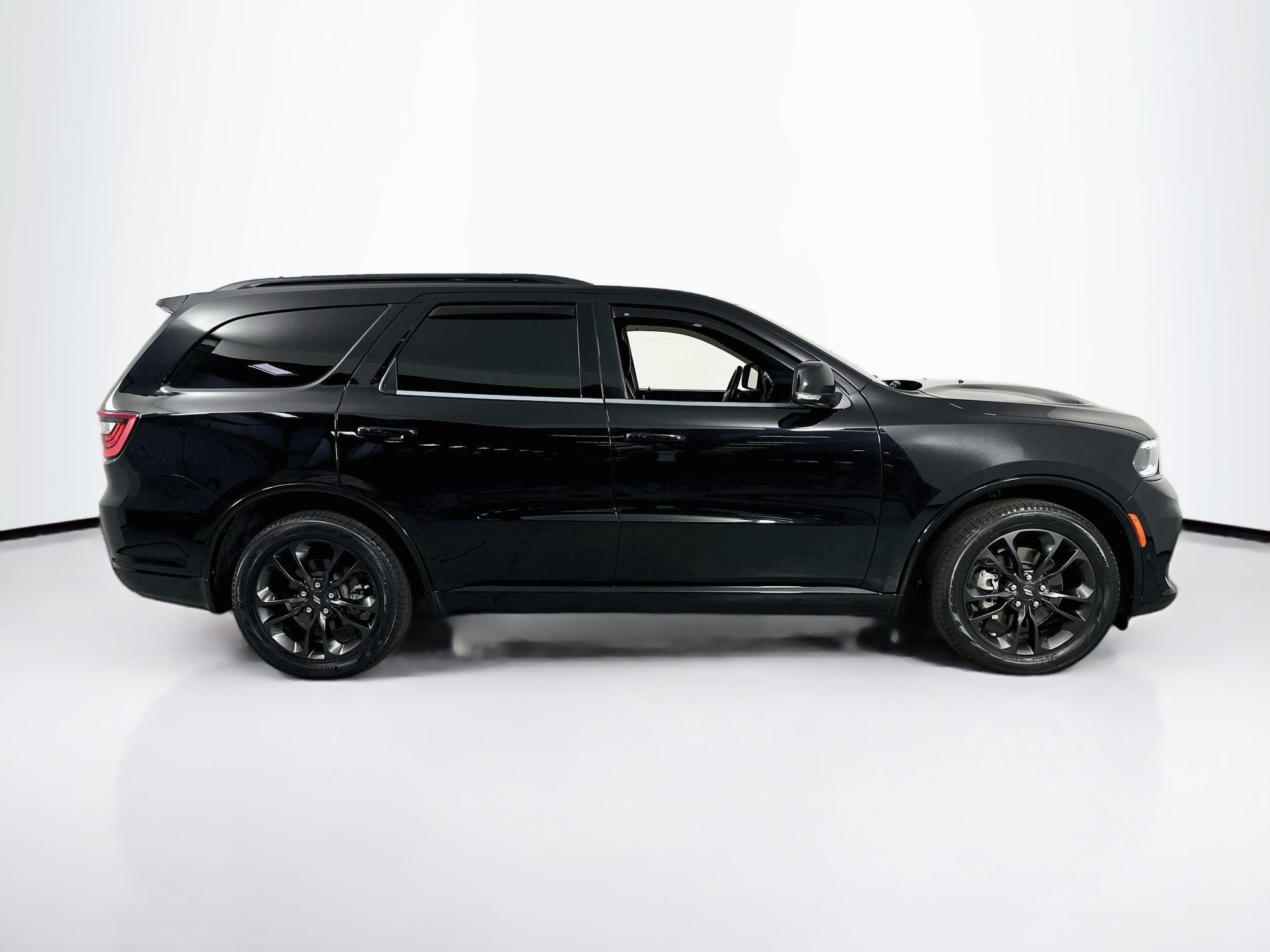 Used 2023 Dodge Durango GT RWD image 4