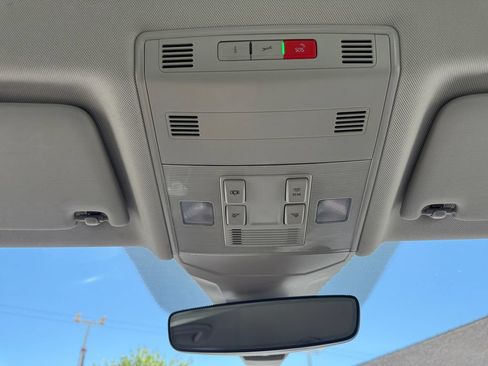 Used 2024 Volkswagen Jetta SE FWD image 38
