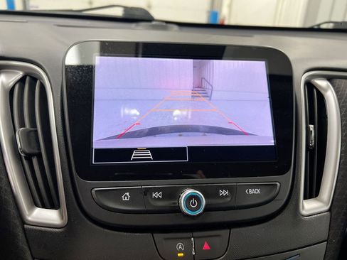 Used 2025 Chevrolet Malibu LT FWD image 15